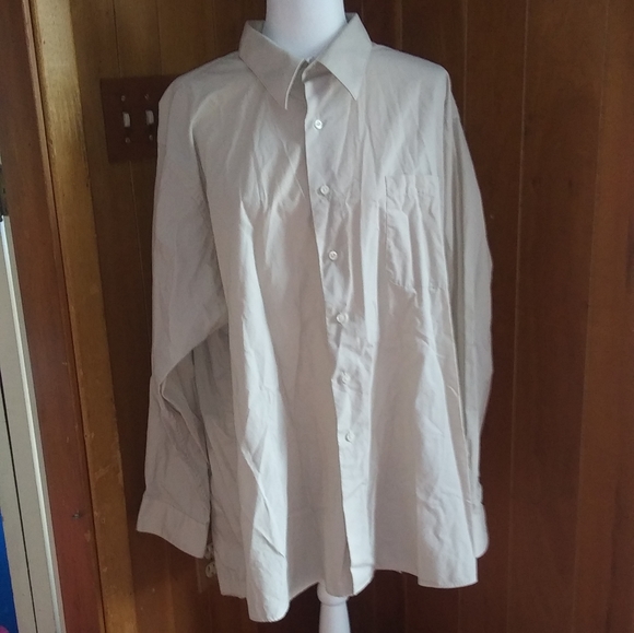 Covington Other - Men's Covington Cream Colored Dress Shirt